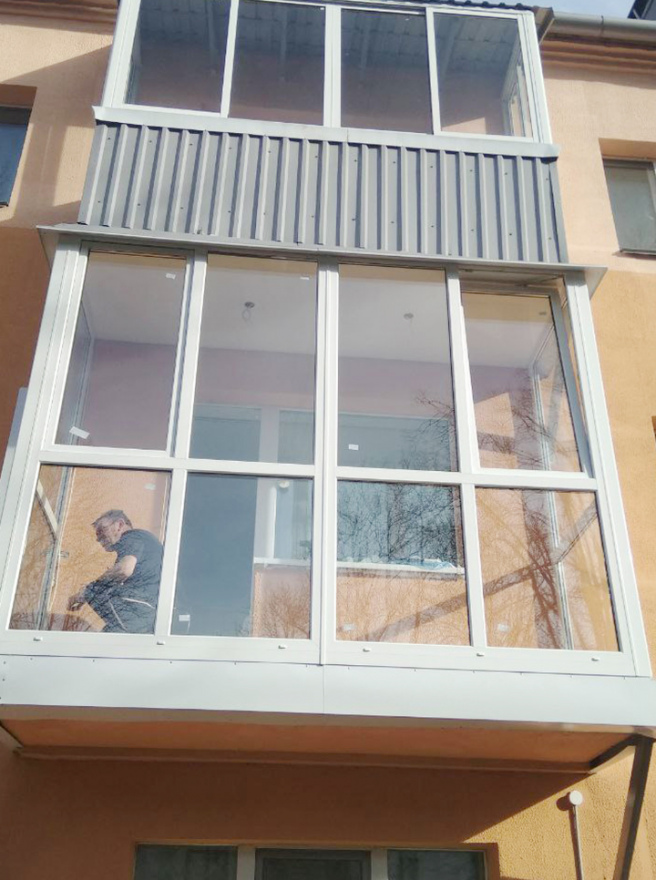 clients and partners5-Отделка балкона снаружи отливом